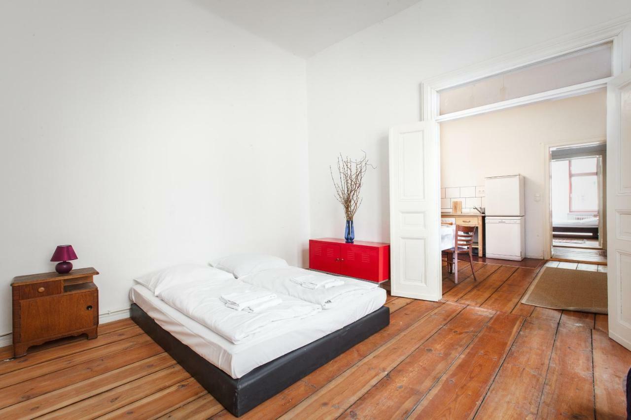 3 Bedroom Apartment  Berlijn Buitenkant foto